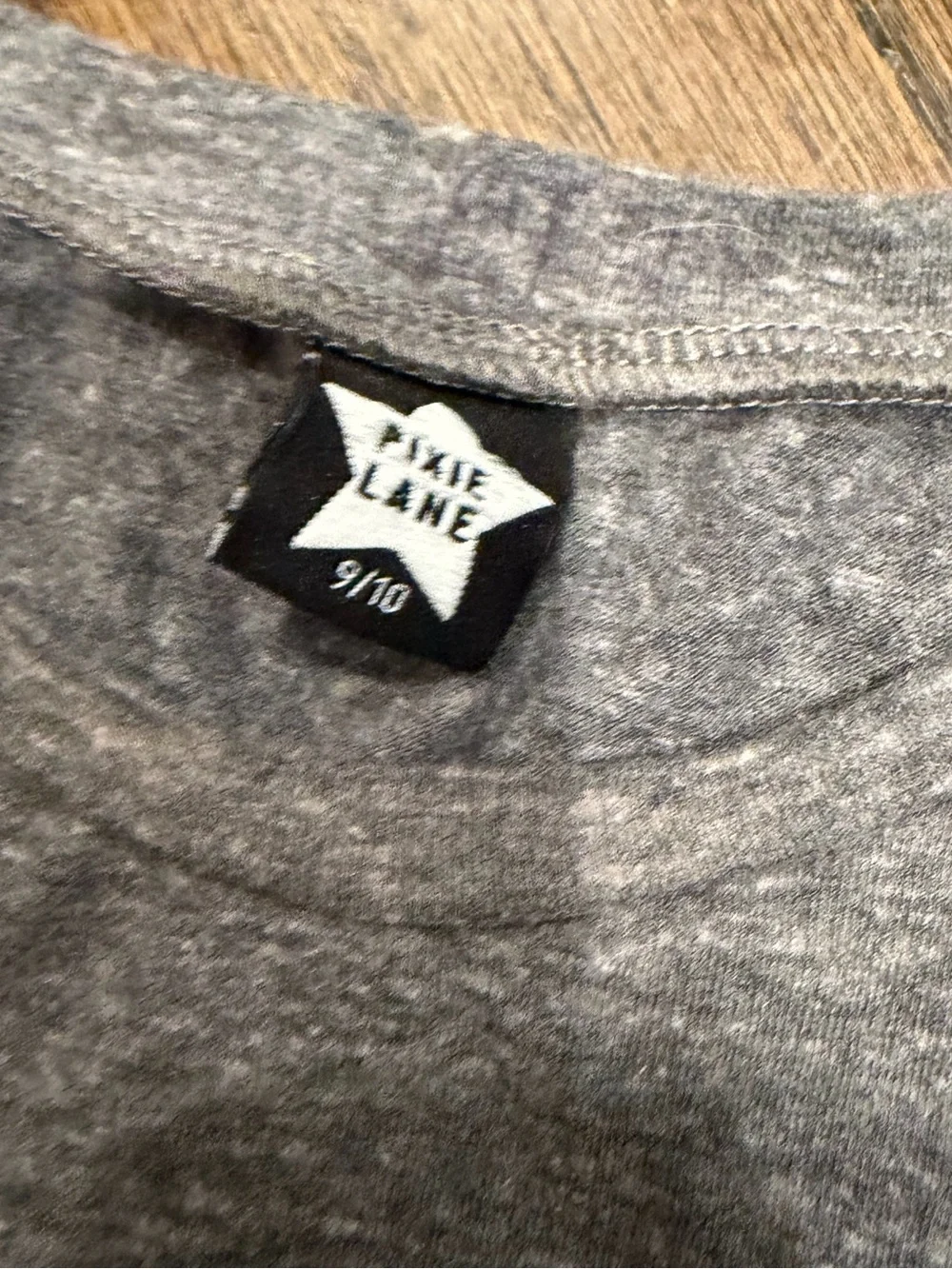 PixieLane Girls' Gray 'Favorite Camper' Tank Top - Pink Heart size 9/10 🩷